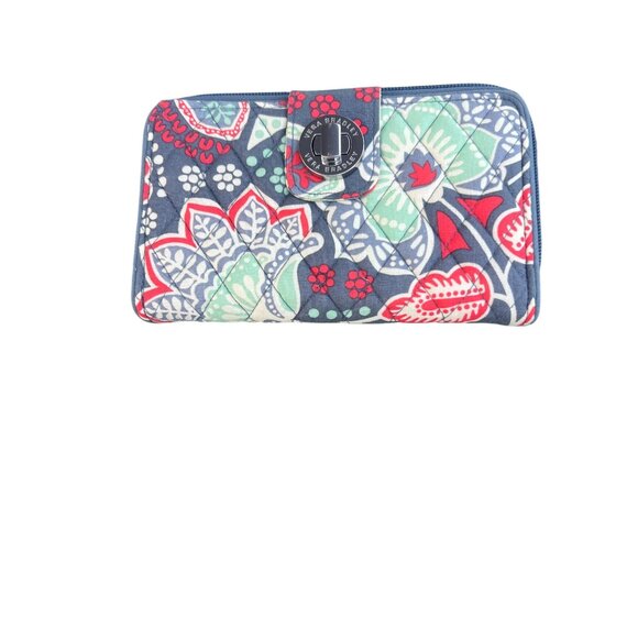 Vera Bradley Nomadic Floral Quilted Zip Around Wallet Card Slots ID Window NWOT - Picture 1 of 6